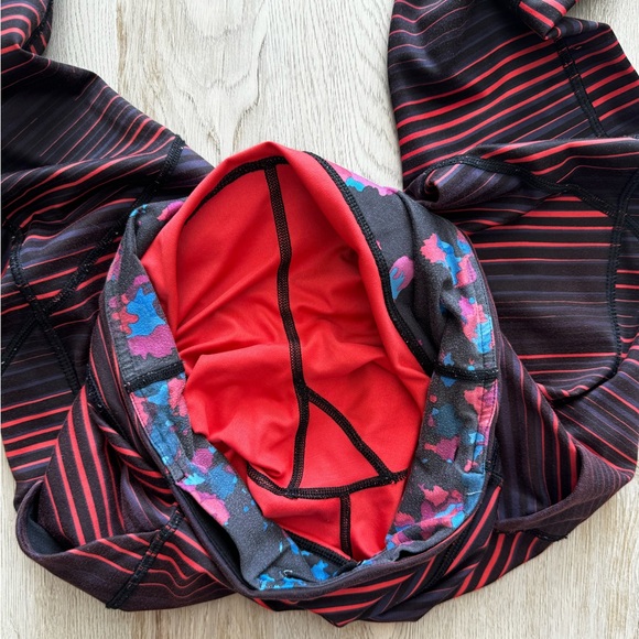 Lululemon leggings size 4 with pockets - Picture 5 of 7